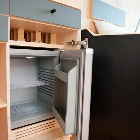 Sleep Space 23 - Green Tiny Spot Schillig